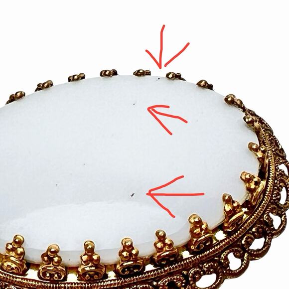 Vintage Cabochon Brooch White Glass Gold Tone Dog Tooth Prongs Filigree Large - Picture 12 of 12